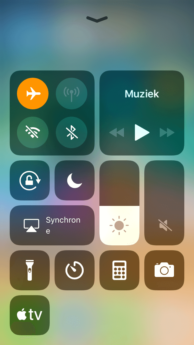 Gebruik de vliegtuigmodus wanneer er slechte dekking is om batterij te sparen
