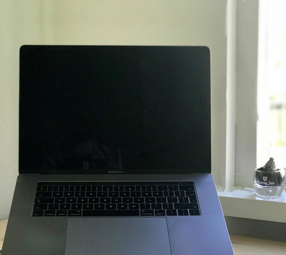 MacBook Pro 15" met TouchBar heeft alleen USB-C poorten